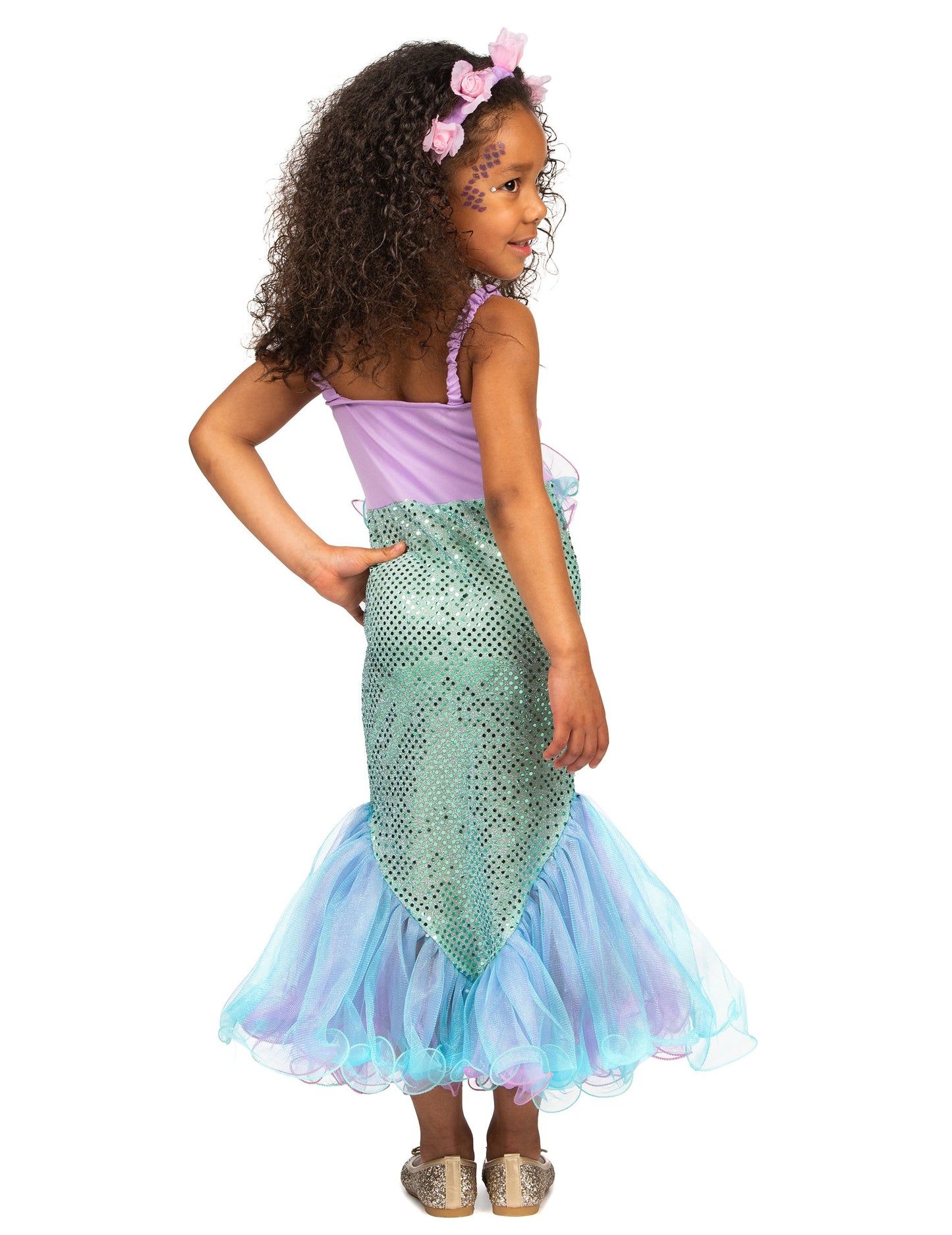 Skine djevojke maskiranje