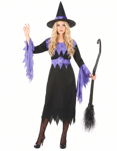 Violet vještica prerušena s Halloween Woman šeširom