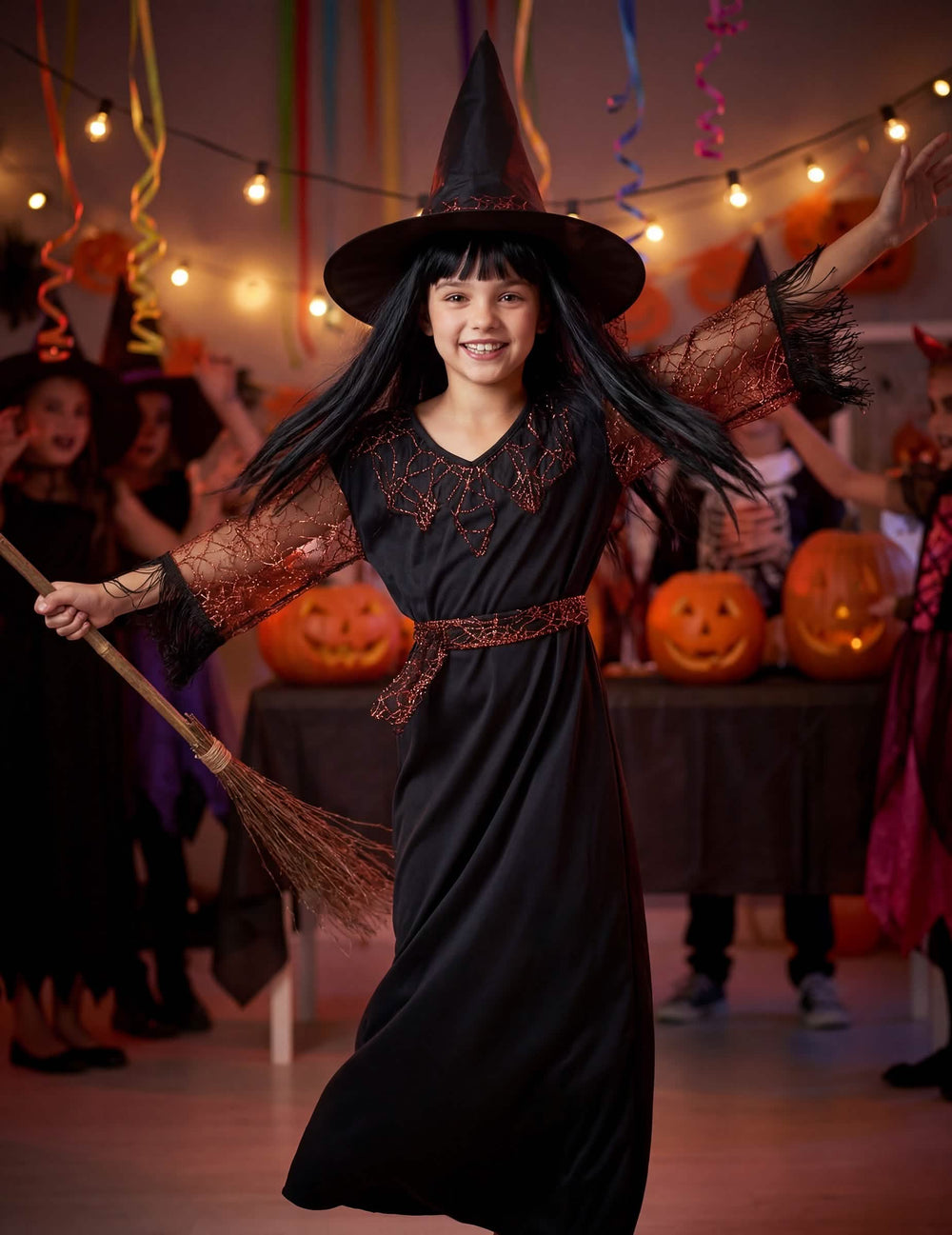 Svečana scena s bundevama kostima vještice halloween