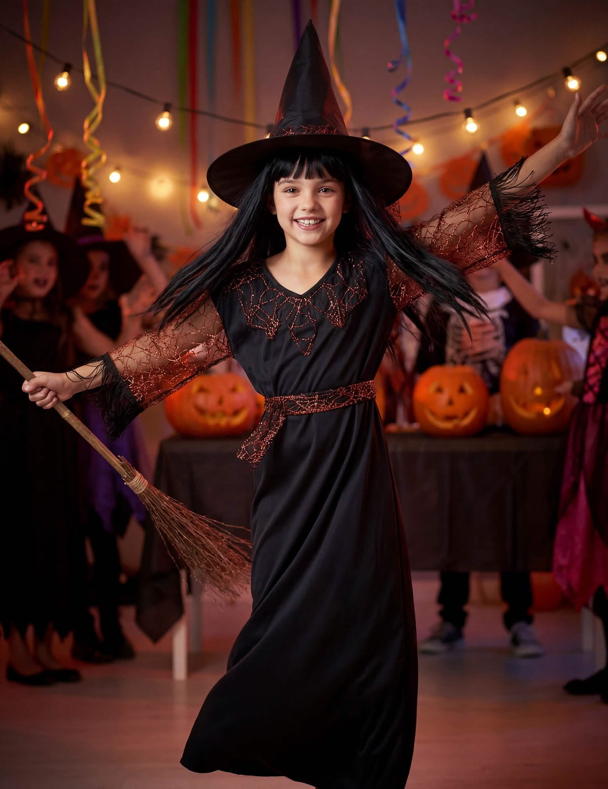 Svečana scena s bundevama kostima vještice halloween