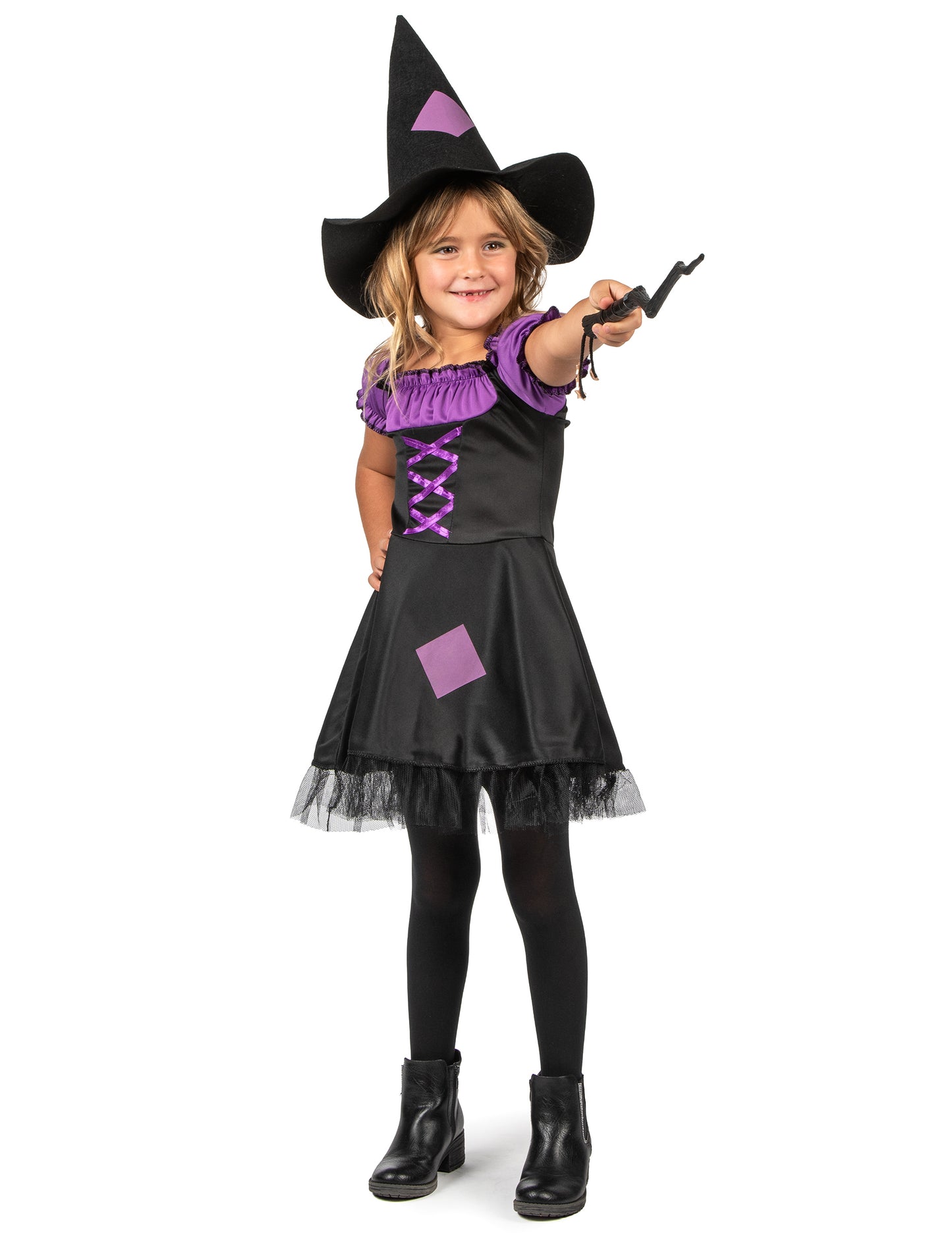 Violet vještica prerušava se s djevojkom šeširom