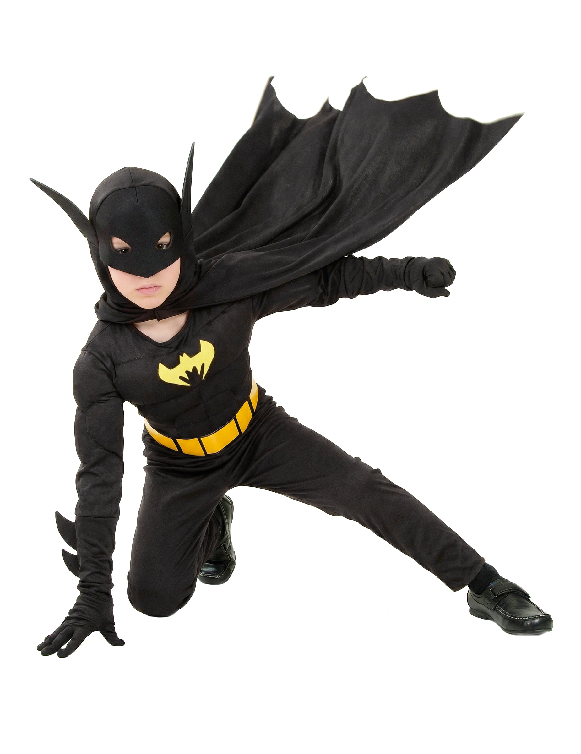 Vue de profil avec cape au vent du déguisement super héros chauve-souris