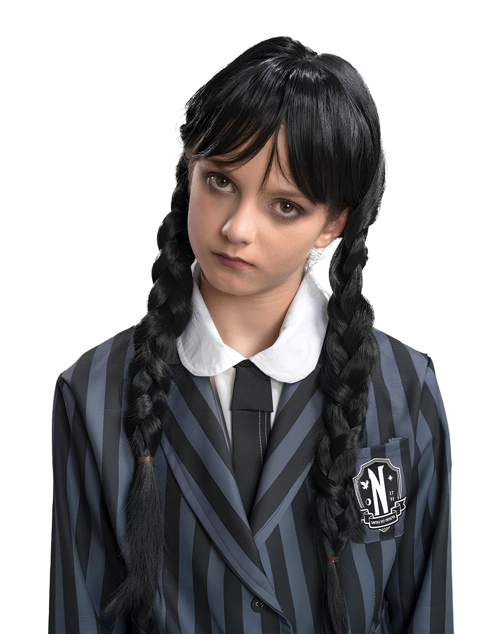 Gros plan sur les tresses et le col du déguisement uniforme Mercredi Addams Wednesday™