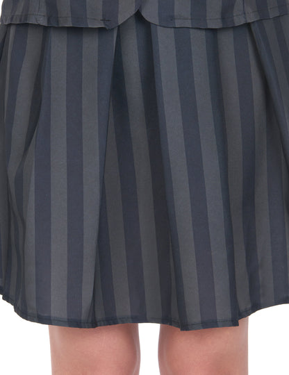 Détail de la jupe à rayures du déguisement uniforme scolaire gothique