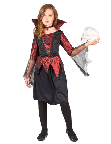 Saten vampir prerušava se Halloween kći