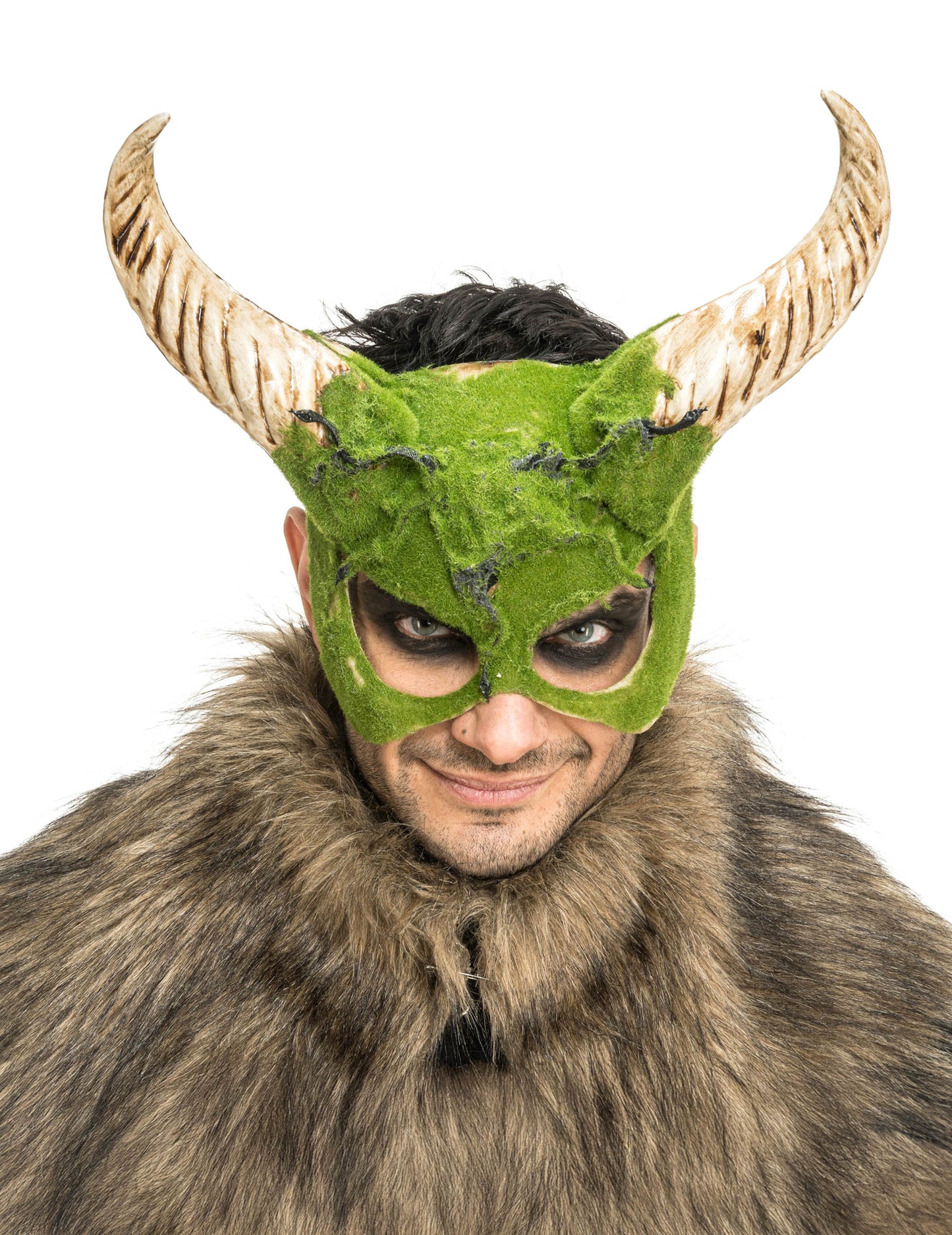 Polumaska rogate zvijeri s efektom pjene