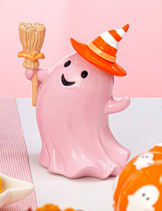 Dekorativni duh Summerween od smole s pastelno ružičastom metlom 12,3 x 8,8 x 15 cm