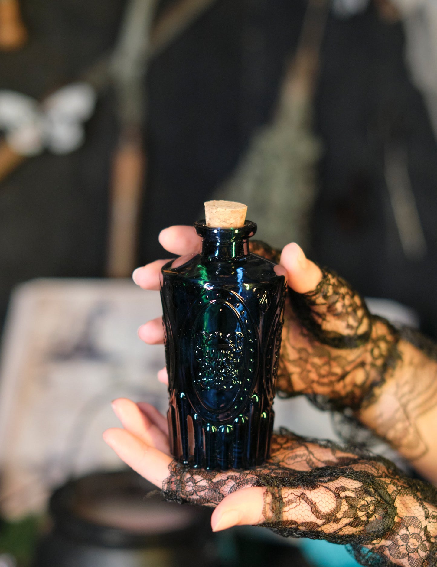 Ponoćna plava staklena bočica 13.5 cm