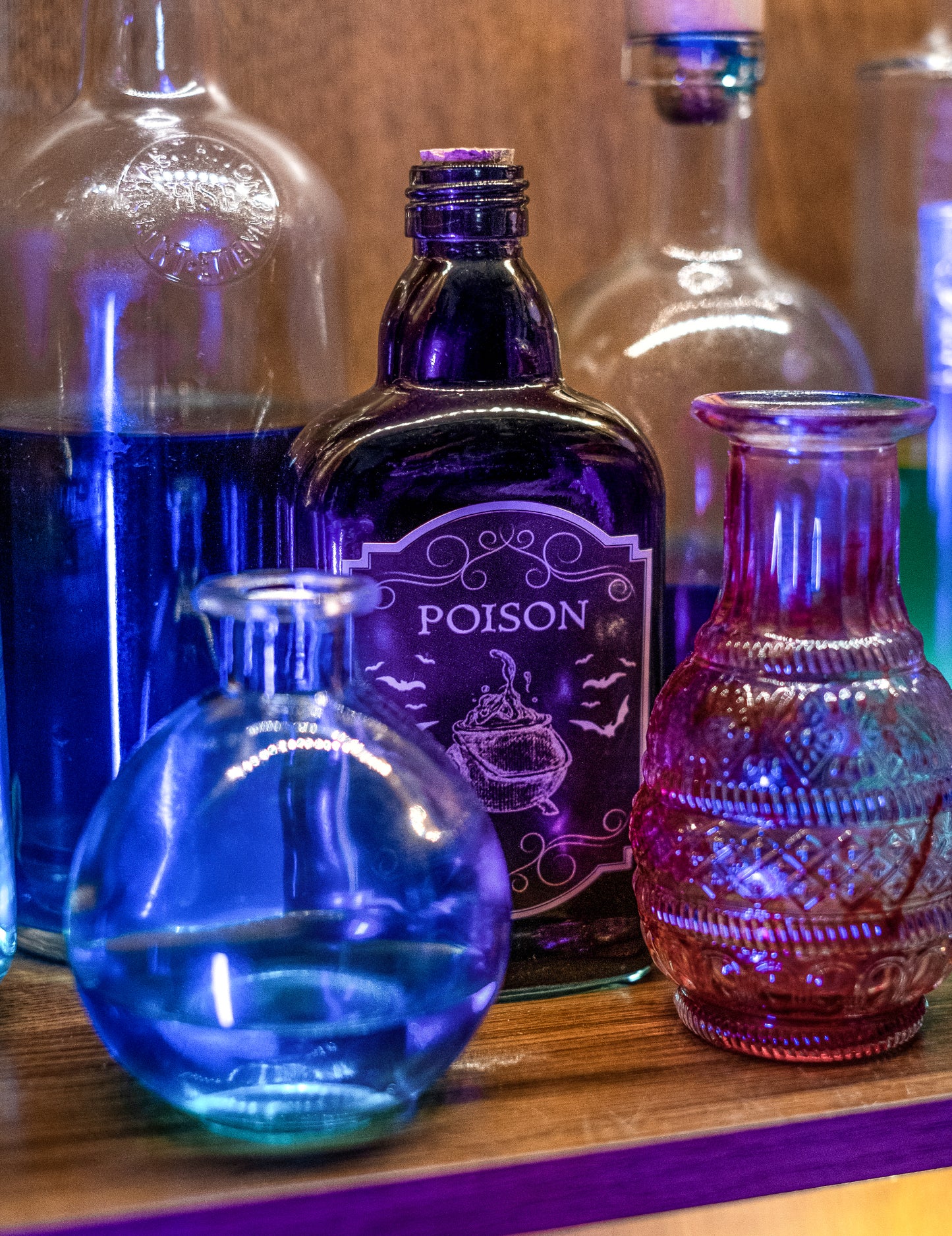 Otrov crna boca 19 cm