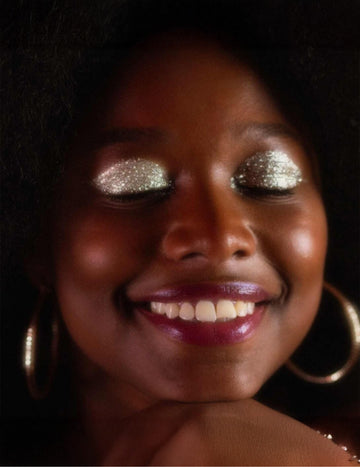 Srebrni šljokičasti gel Runway Si si la paillette 10 ml 