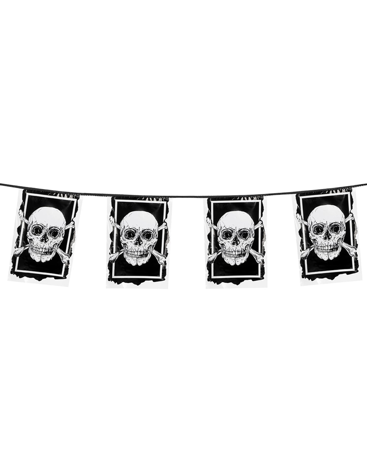Mise en situation de la guirlande de 10 drapeaux en plastique Pirate Jolly Roger