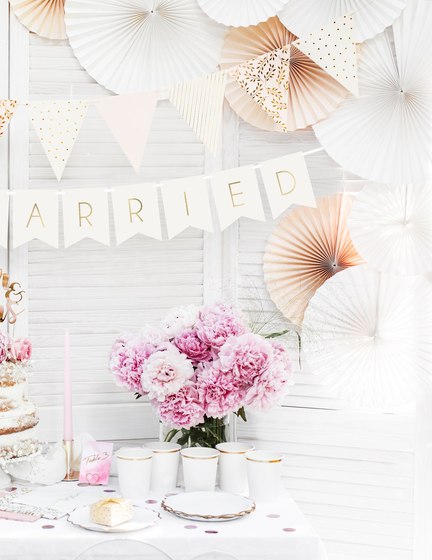 BIJELO I ZLATNE PENNANT GARLAND Upravo se oženio 155 cm