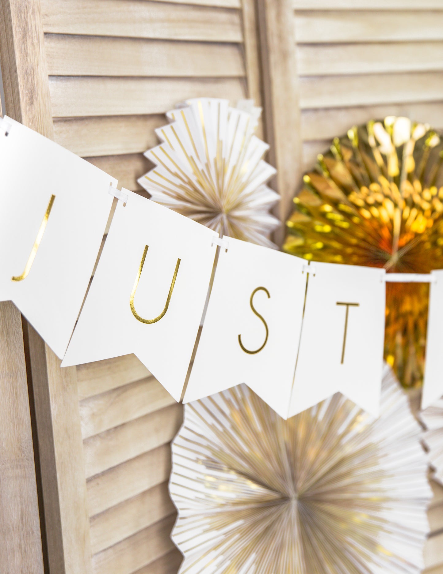 BIJELO I ZLATNE PENNANT GARLAND Upravo se oženio 155 cm