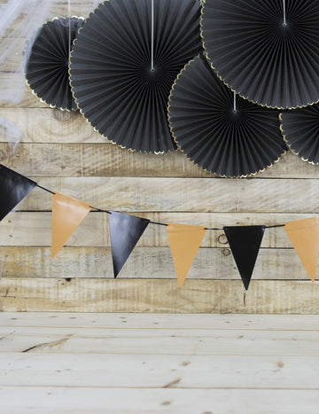 Crno-narančasta girlanda s zastavicama 2m x 15 cm za Noć vještica