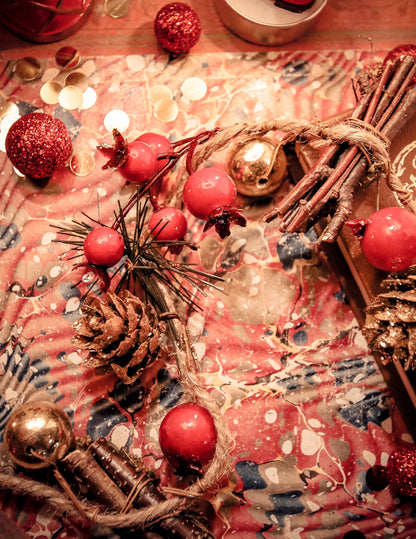 Vijenac od češera i bobica 120 cm 