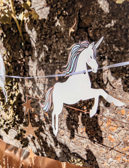 Guirlande licorne pastel et étoiles dorées 2 m pour anniversaire
