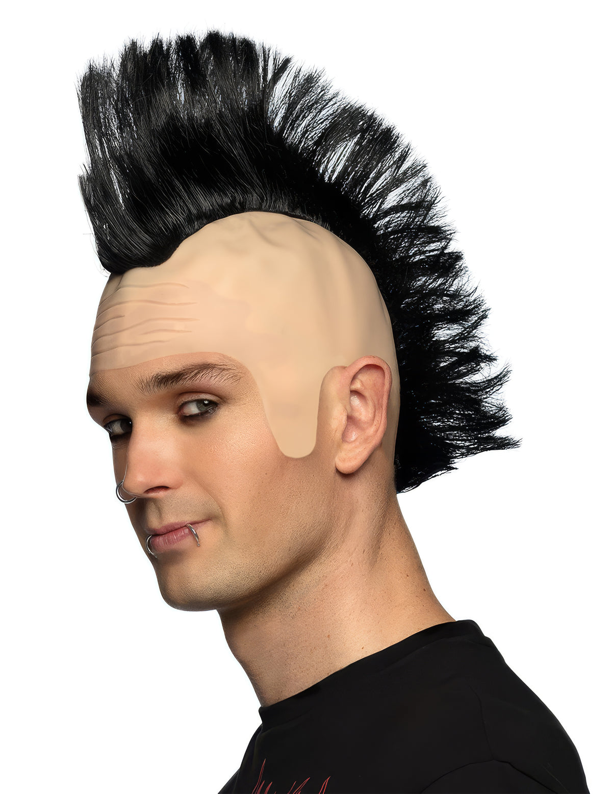 Vue de profil des piercings portés du kit de 8 piercings style punk