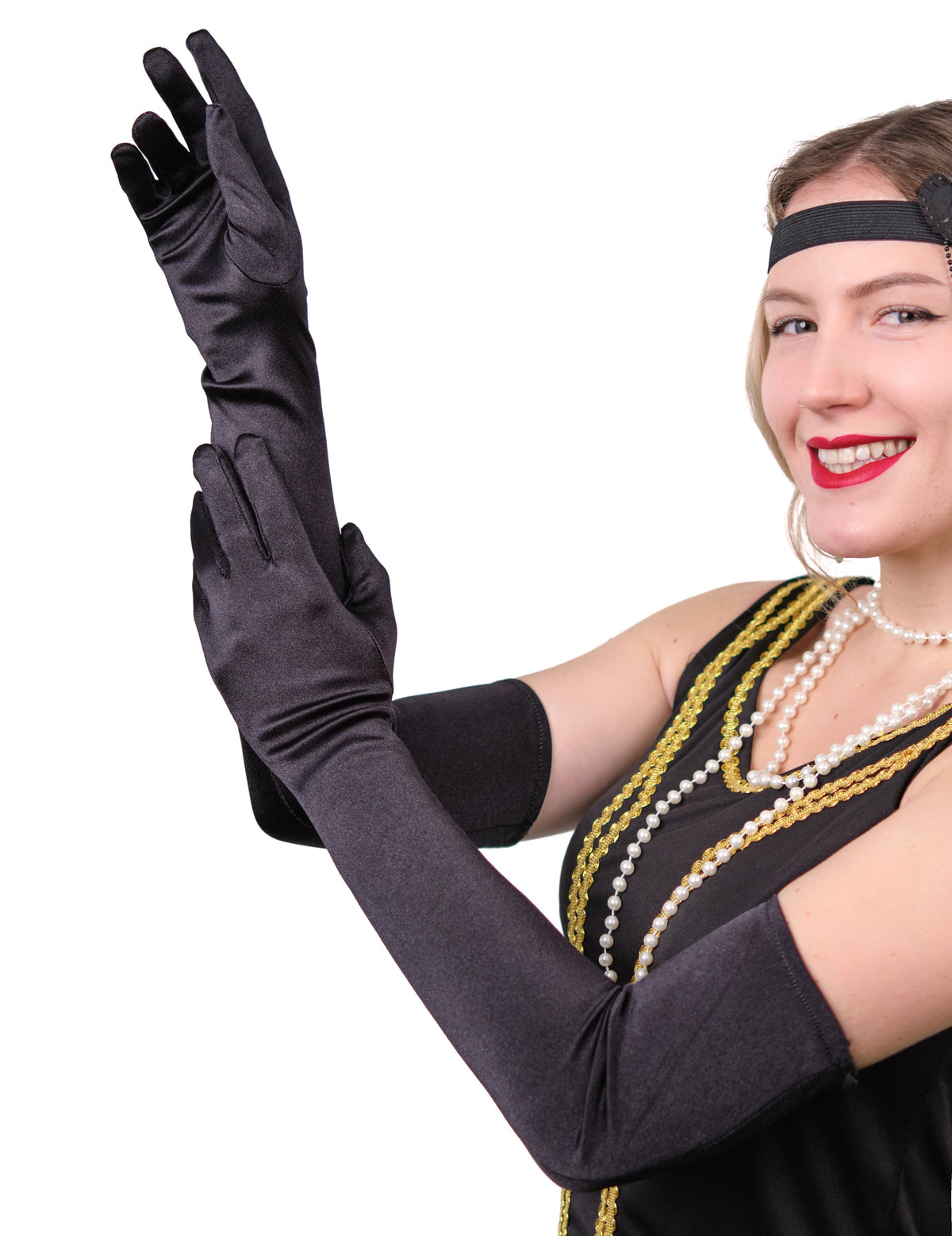 Détail des longs gants noirs du kit accessoires années 20