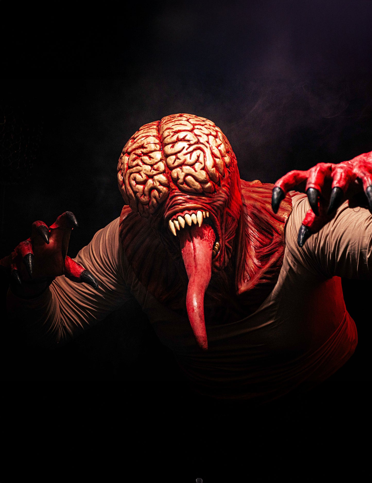 Odrasla mozga mozga maska ​​s punim licem