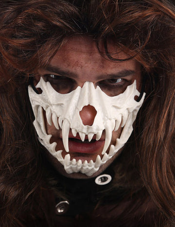 Maska s kosturom za odrasle