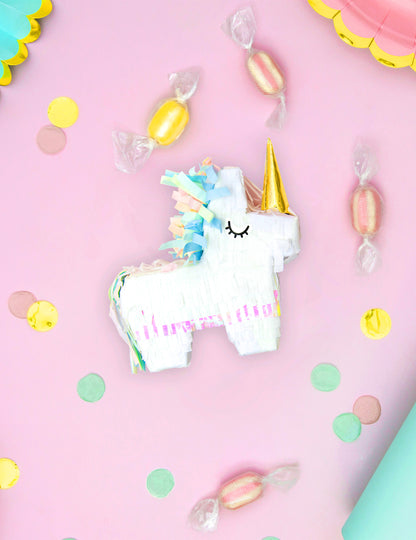 Mini piñata bijeli jednorog 8 x 2,5 cm