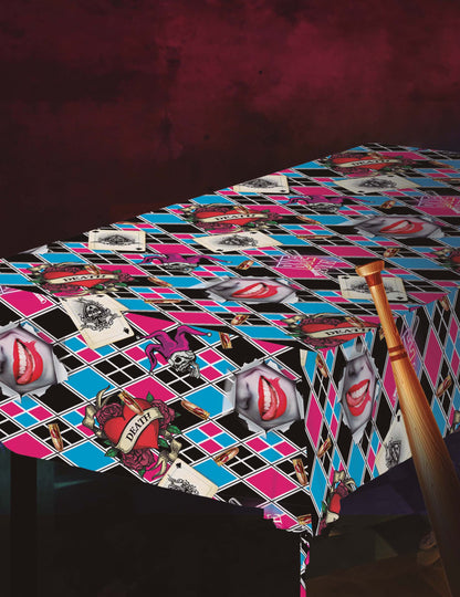 Nappe Dangerous Girl Pvc 137 x 274 cm