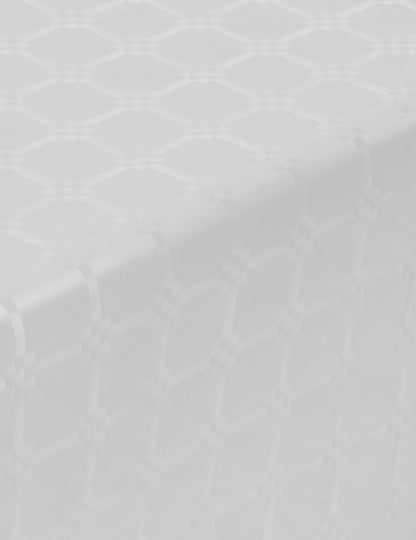 Détail du motif damassé de la nappe en rouleau papier damassé blanche