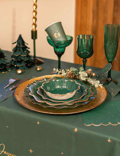 Nappe Joyeux Noël L'Intemporel vert anglais et or 140 x 240 cm
