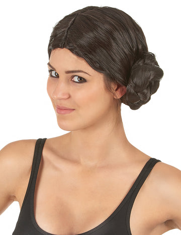 Ženska perika žena