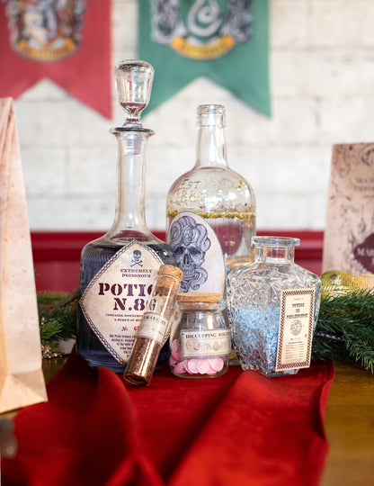 Mala staklena posuda s plutenim čepom 7 cm za šećerne bademe