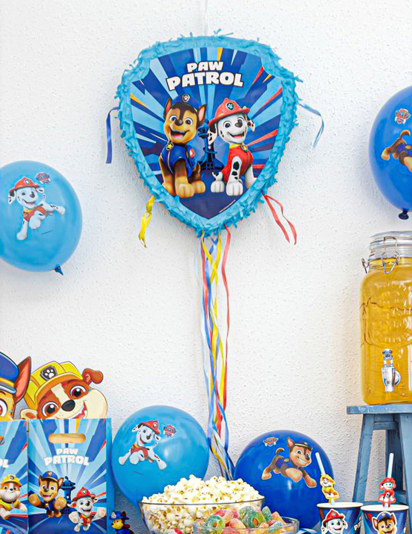 Plava piñata na povlačenje Psići u ophodnji 33cm x 38cm x 9cm