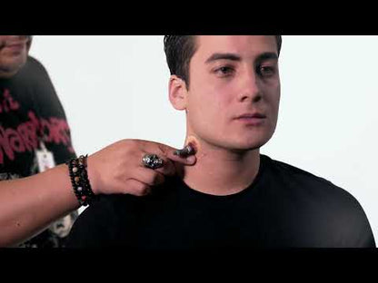 Lažni nokat pritisnut