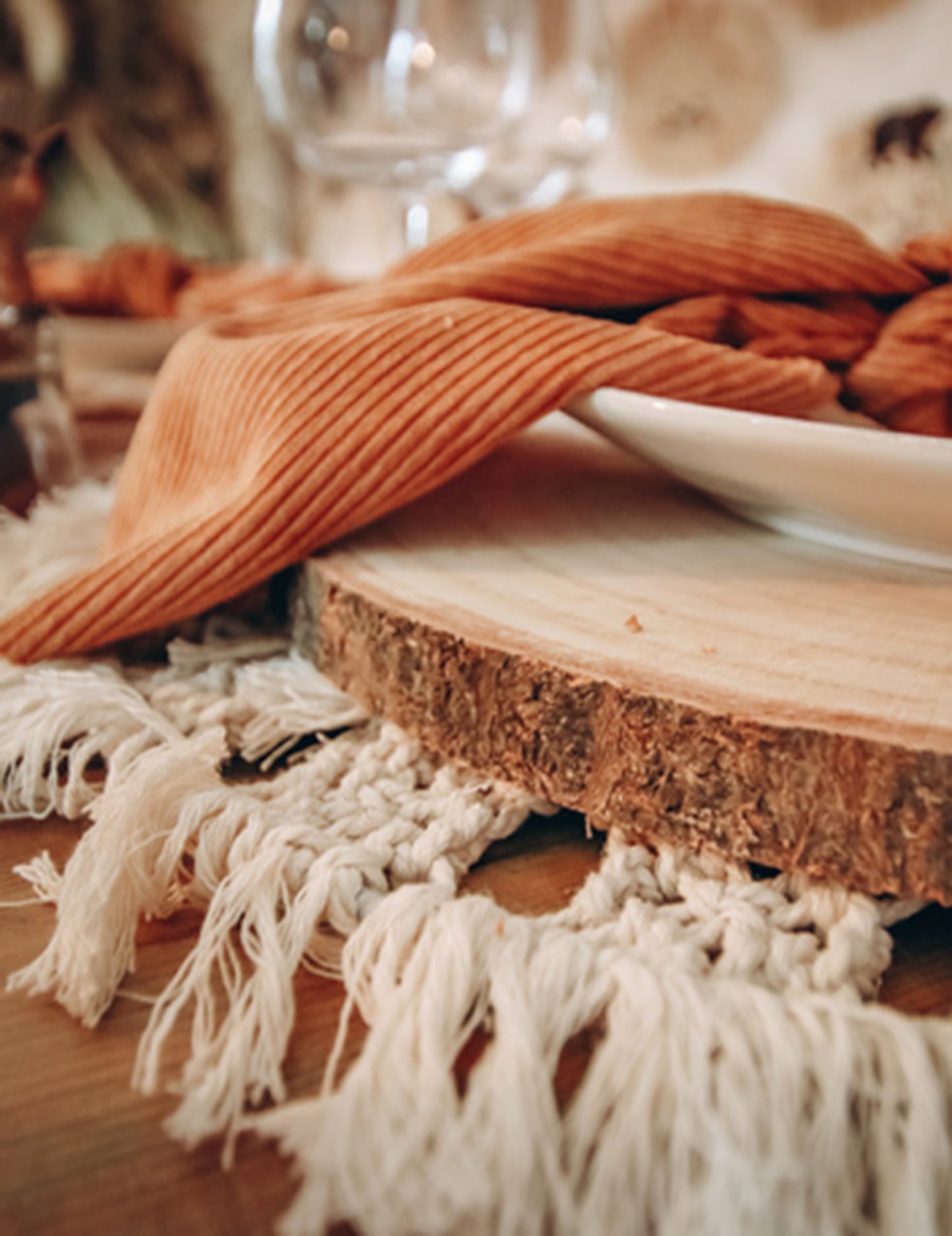 Prirodni drveni trupac 28 do 33 cm za središnji ukras