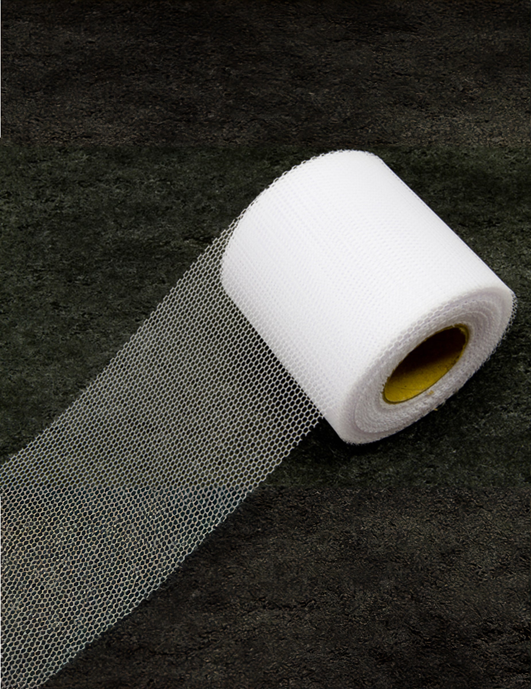 Rouleau de tulle blanc