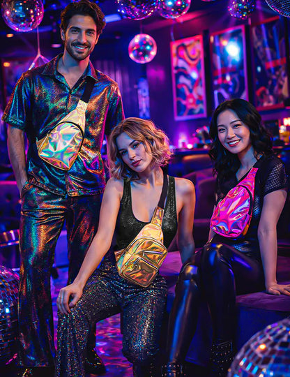 Mise en situation en soirée du sac bandoulière holographique