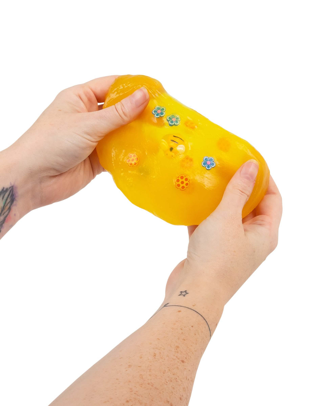 Medni slime s pčelom