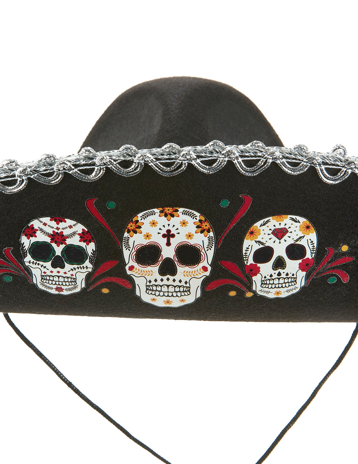 Gros plan sur les motifs de têtes de mort du sombrero Dia de los Muertos