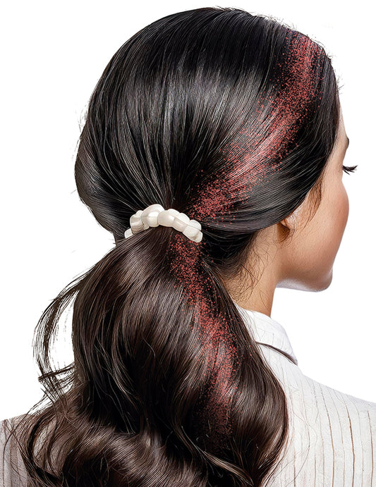 Rendu sur les cheveux du spray à paillettes pour cheveux rouge scintillant