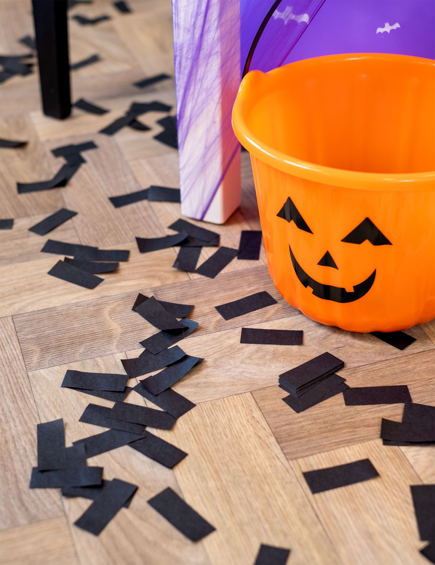 Crni pravokutni pravokutni laking cijev 27 cm