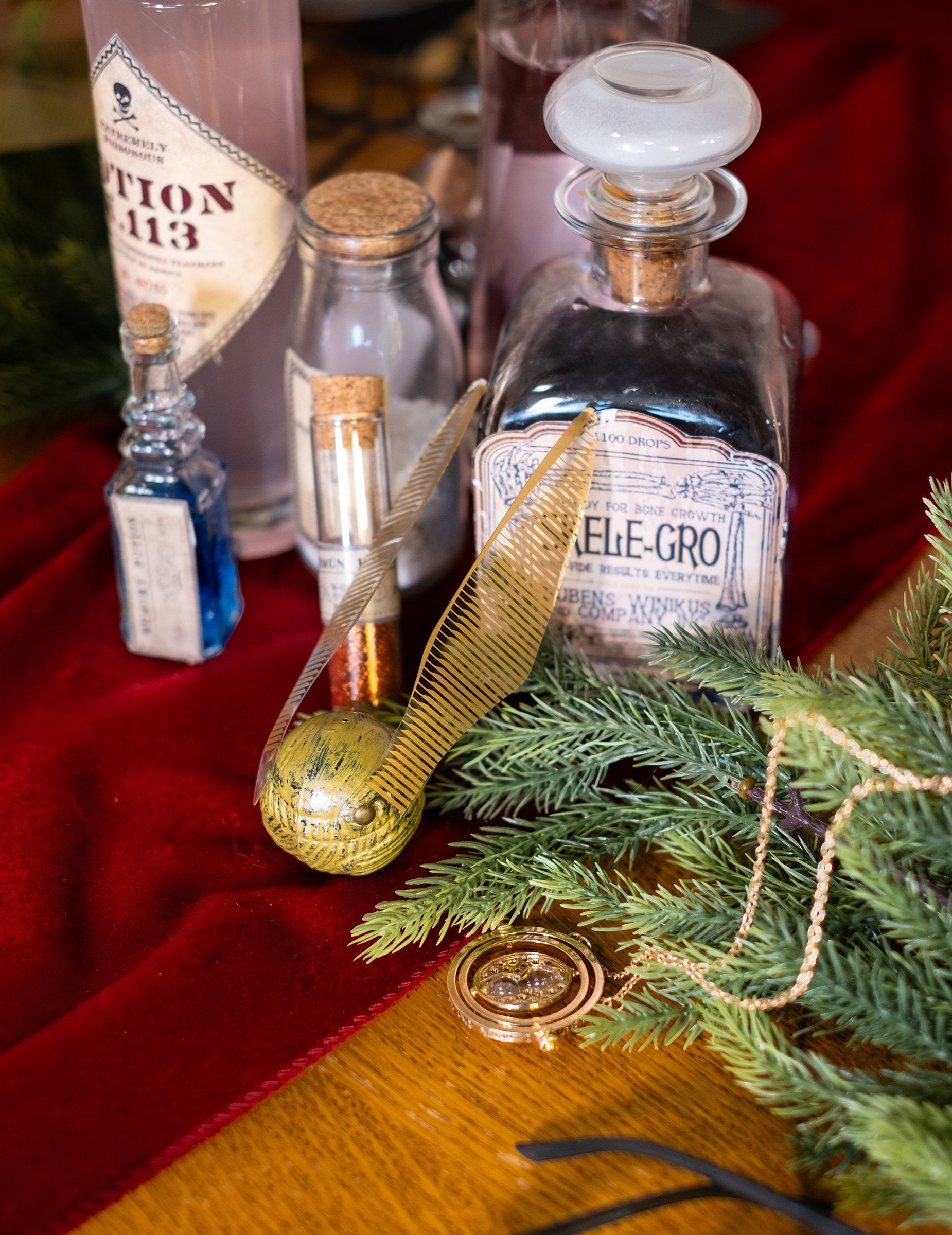 Dekorativna postava Zlatnog zmaja Harry Potter